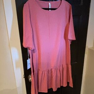 Elegant Pink Midi Dress